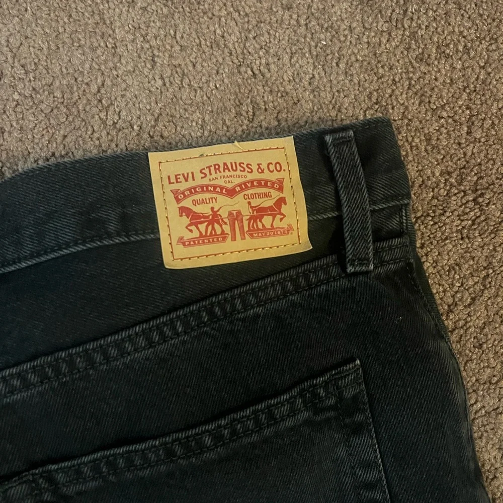 Levi's Black Women's Jeans - Picture 6 of 6